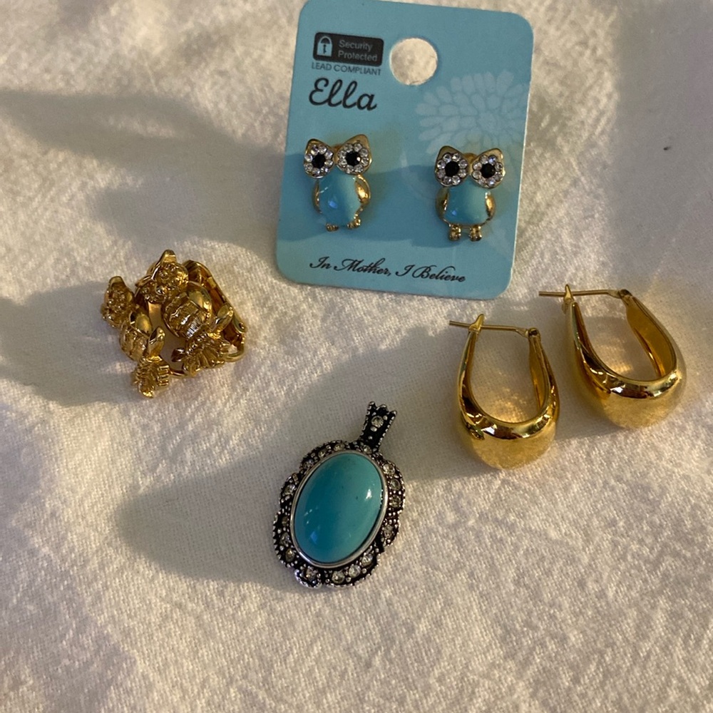 Set of Four Jewelry Pieces Earrings and Pendant Owls